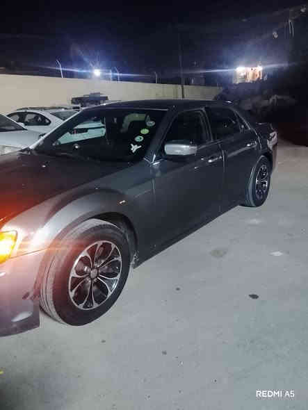 السلام عليكم اوبامه موديل 12 رقم دولي باسمي بغداد سياره داخله كلين حادثها شخوط سياره بيها باب جارد وبنيد مضروبه كلير  محرك كير جديد الصدر الامامي خلفي جديد تايرات نص امر تبريد ثلاجه سياره خير من االله كل نقص مابيها السعر 145 مكان سياره بغداد ***********وبيها مجال بسيط
