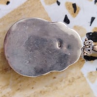 هاي القطعه صارلها مايقارب ١٠ سنوات يمي مااعرف سعرها والله والتفيده ينط...