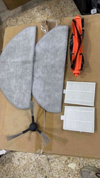 الأدوات الاحتياطية الأصلي لمكانس الروبوت شاومي موديل E10 متوفر في المر...