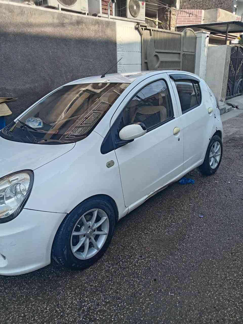 السلام عليكم
باندا للبيع..
موديل ٢٠١٣ بغداد سياره نضيفه كير محرك نضيفات
السعر ٤٨ وبيها مجال بسيط
العنوان بغداد
***********
