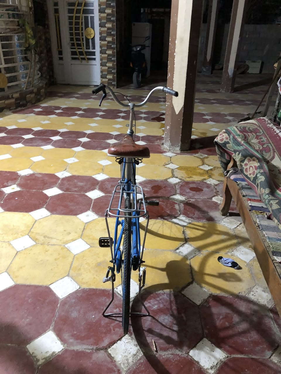 بايسكل للبيع شغال السعر 60 وبي مجال المكان طويريج
***********
