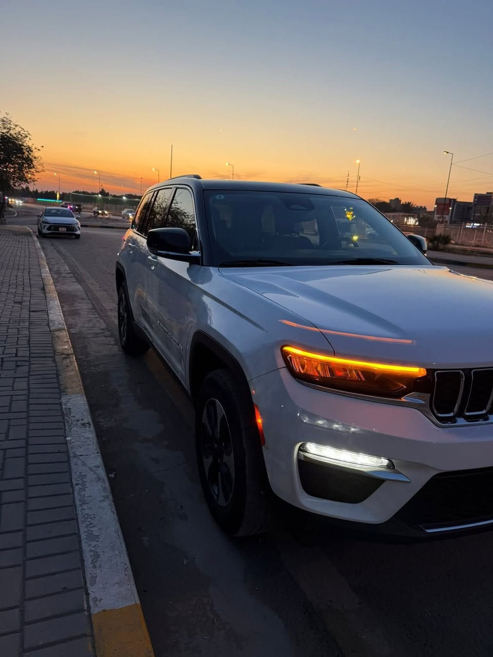 جيب شيروكي لمتد
2024  هايبرد (بلك ان)

بانزين + هايبرد + شحن منزلي

صبغ باب فقط 

بدون ايرباك

صور الضرر مرفقه مع الصور

   

🚨 فول 1/1

 1ثلاث شاشات

بانوراما طكتين

2. بصمة

سستم صوت Alpine

3. تشغيل عن بعد  

5. كشنات جلد

6. كشن السايق ميموري

7. كشنات كهرباء

8. صندوق كهرباء

9. حساسات خلفية مامي 

10.  3 قطع تبريد

11. اشاير بالمري

12. رادار أمامي

13. رادارات 360

14. ثلاث وضعيات قيادة

15.  نظام اختيار الباتري او بانزين

16. كير ماوس

17. نظام منحدرات

18. هيتـرات بالكشنات

19. ويل كب كروم

20. لايتات لد

21. بكلايت لد

22. كشافات

23. بصمة أبواب

فول مواصفات 1/1   

المكان -بغداد  شارع فلسطين

السعر 340$

للاستفسار

***********
