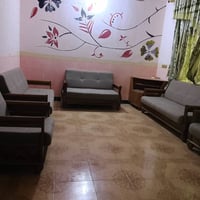 10 مقاعد مستعمل خشب صاج للبيع 300 بغداد واتساب 07868626140