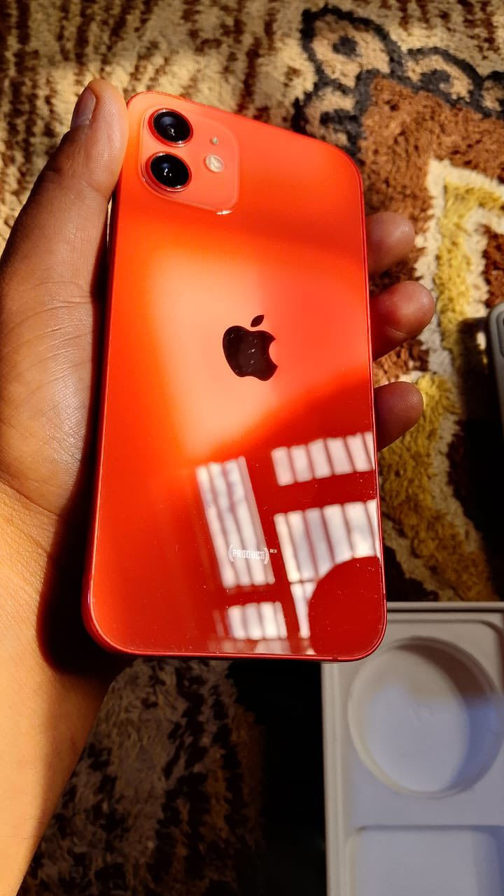 السلام عليكم اخوان آيفون ١٢ عادي ذاكره ١٢٨ بطاريه ٨٠ بلاديه الجهاز جديد وضع شركه زلغ واحد مآبي إني مستورده على أيدي مشتري جديد كامل ملحقات شاحنه ويا ٥ كفرات وكارتونه الجهاز ماستر شرق اوسط مبدل شاشه اصليه وكاله وشاشته القديمه موجوده بالصور بس مكسوره ما محتركه الجهاز نضافه فووووووول مكفول من الزلغ مراوس ١١ برو ماكس أو بي ٢٥٠ مكاني بغداد الزعفرانية ***********
