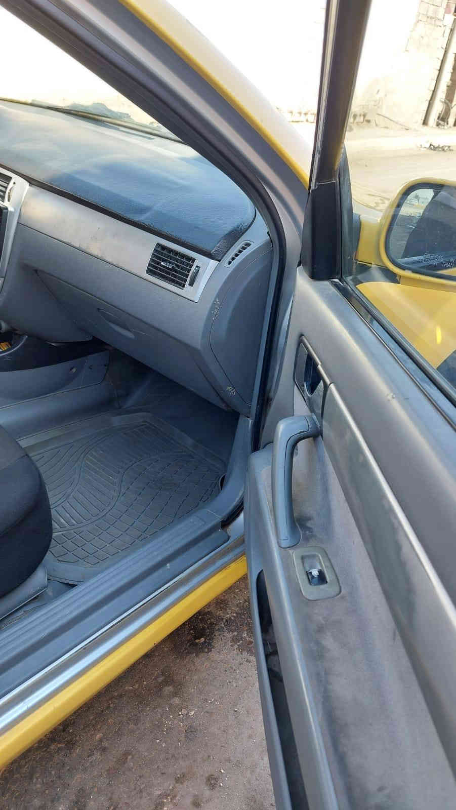 السلام عليكم،،، فورنزا موديل ٢٠٠٨ بأسمي مصفرة مكينة وكير وعقل حاوية،،، صدره تعبان مشط جديد،،، السعر  ٥٤ وبيه مجال للطيبين المكان بغداد للاستفسار ***********
