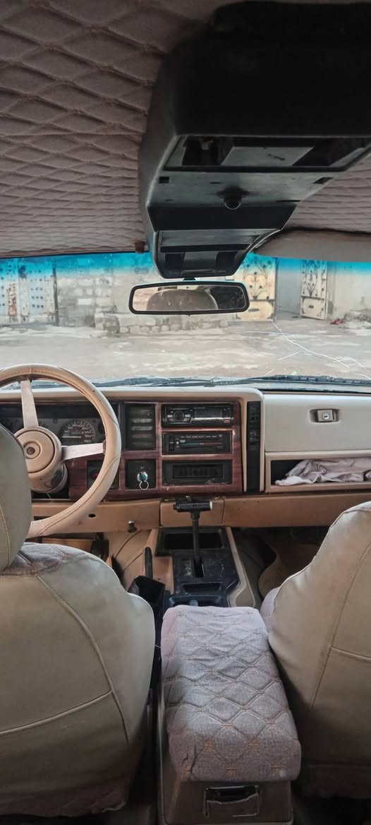 جيب شيروكي للبيع 
***********
***********
