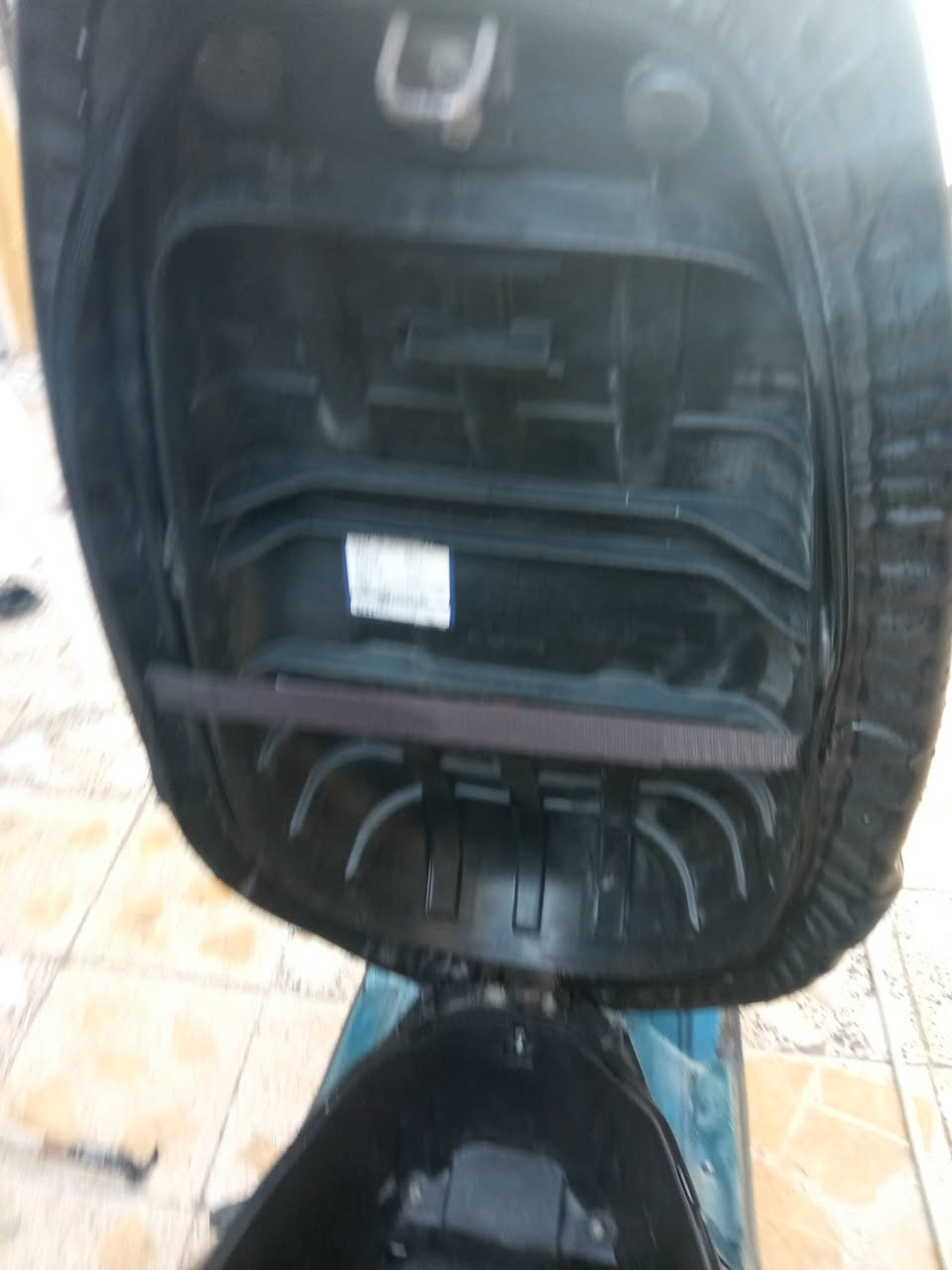 سلام عليكم دراجة  كامكو جي فور مال حاوية ورقة الحاوية وياهة علگت ولف وسويتهة بلخان الدراجة مشتريهة م البياتي ب800كهربائيات شغلة اشاير كلة شغال دبلات شغالة دراجة اريدهة525 للاستفسار على الرقم *********** مكاني. كوفة البو حداري
