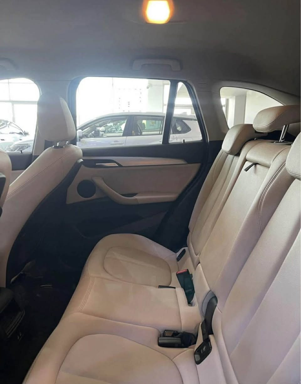 يا الله السلام عليكم سياره بي ام x1
موديل2019
خليجي كلين تايتل
محرك 2000 تيربو
السيارة جاهزه  رقم شمالي اربيل لممشه   سبعتالاف ***********
