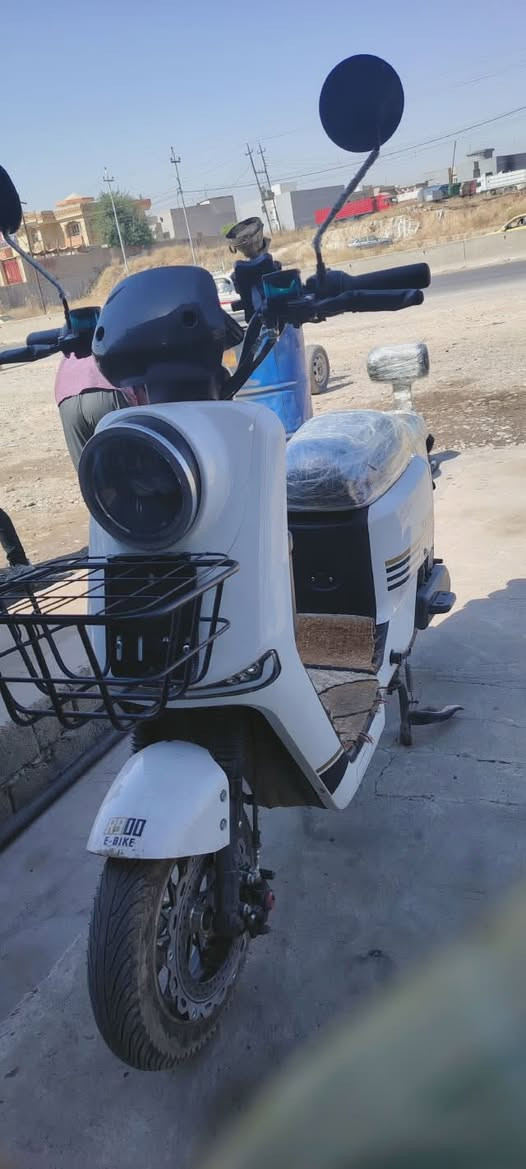 ماطور شحن R900 ماطور جديد بشكل
سعر الماطور 600 وبي مجال شي قليل 
شرط انطي من التاير لل تاير ماامبدل بي كلشي ماطور نضيف شركه الماطور RAYAN سرعة 80 حقيقي 
3 نمر 5 باتريات بي R بك شاحنه اصليه بصمه 2 الماطور تشوفو وجه بوجه


**إذا كنت صاحب هذا الإعلان وتريد حذفه لأي سبب، رجاءا أرسل رسالة إلى الدعم الفني**