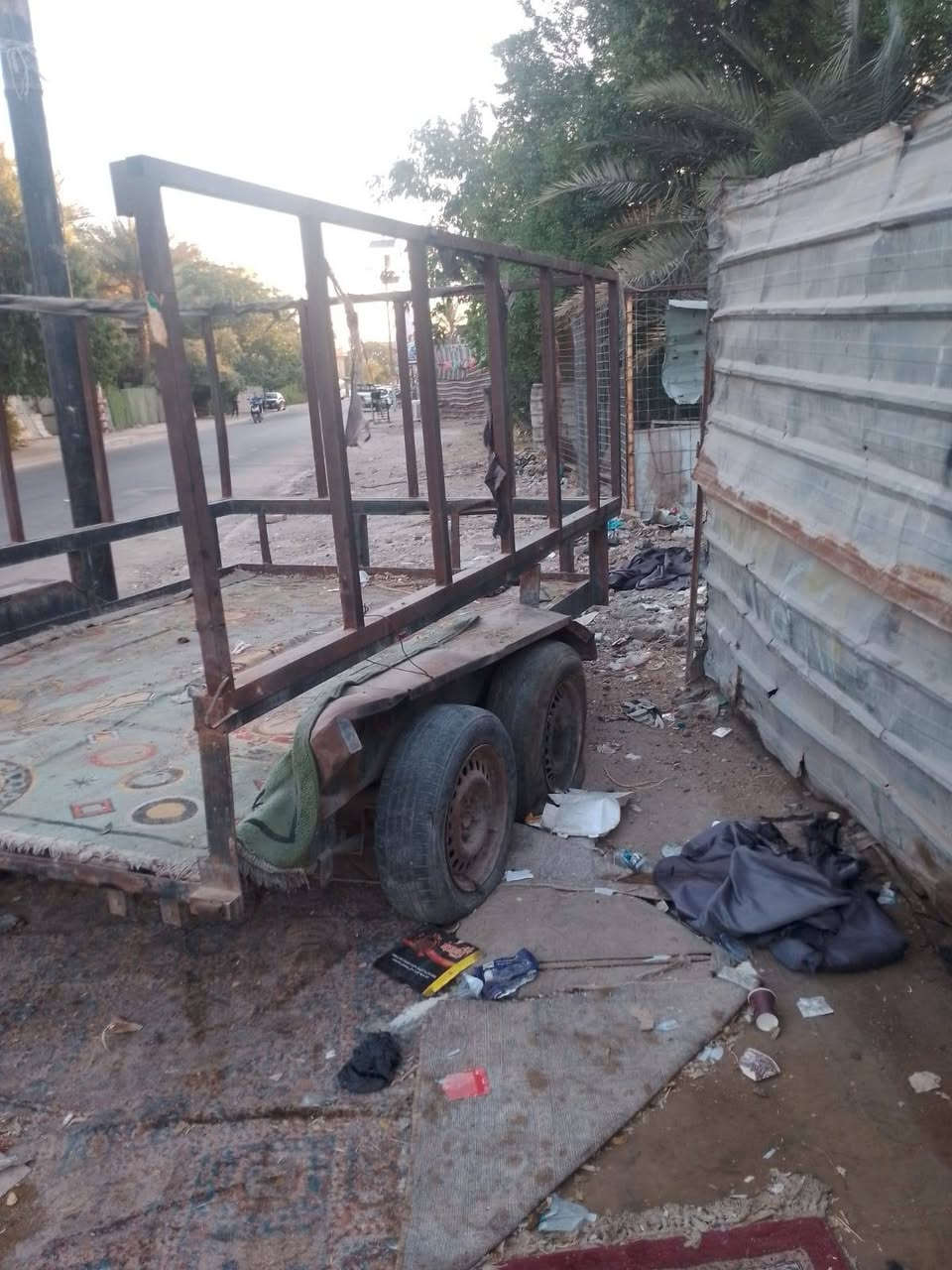 عربانه مقطوره اصليه وليست عمل دبلات ورك عرض ٣ وطول ٣ونص مكانه الشعله كامله جنكل واطلع تحمل غراض هواي س مليون وبي مجال ت***********
