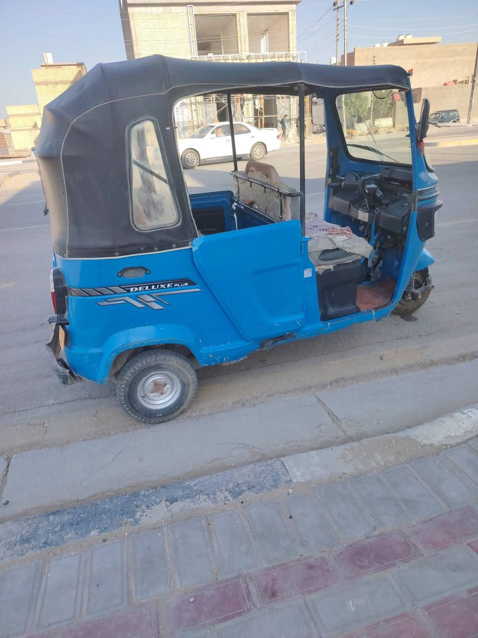 سلام عليكم تكتك خير من الله ماعايزه شي كبل الشارع الله شاهد تكتك اوراق موديل 21طالعه بشهر 11
مامتعوبه السعر خاص ***********
