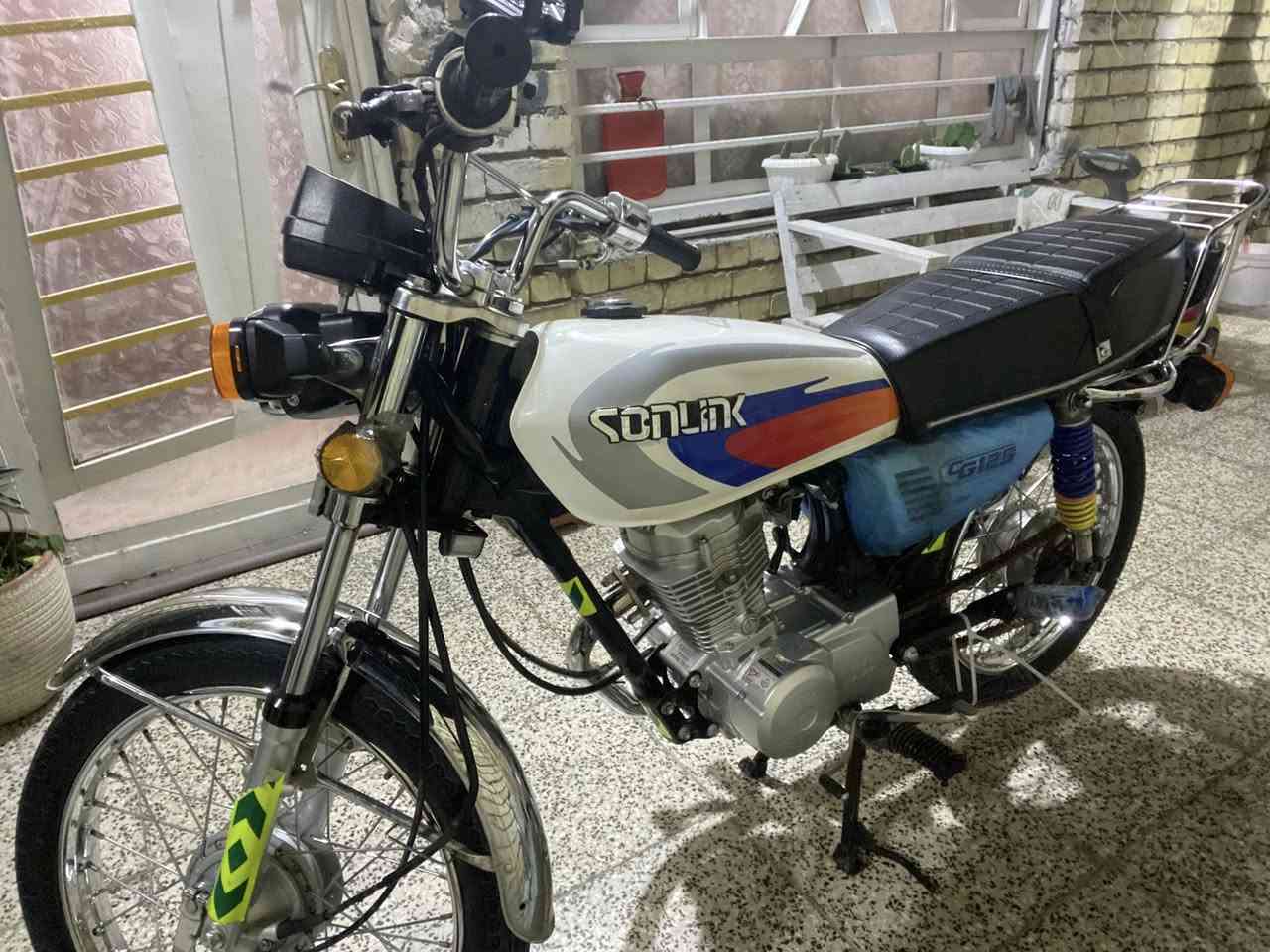 سلام عليكم شباب دراجه البيع مديل ٢٠٢٥مكفوله كفاله عمه مكينه كفله جديده بعده/خاص موجود واساب ***********
