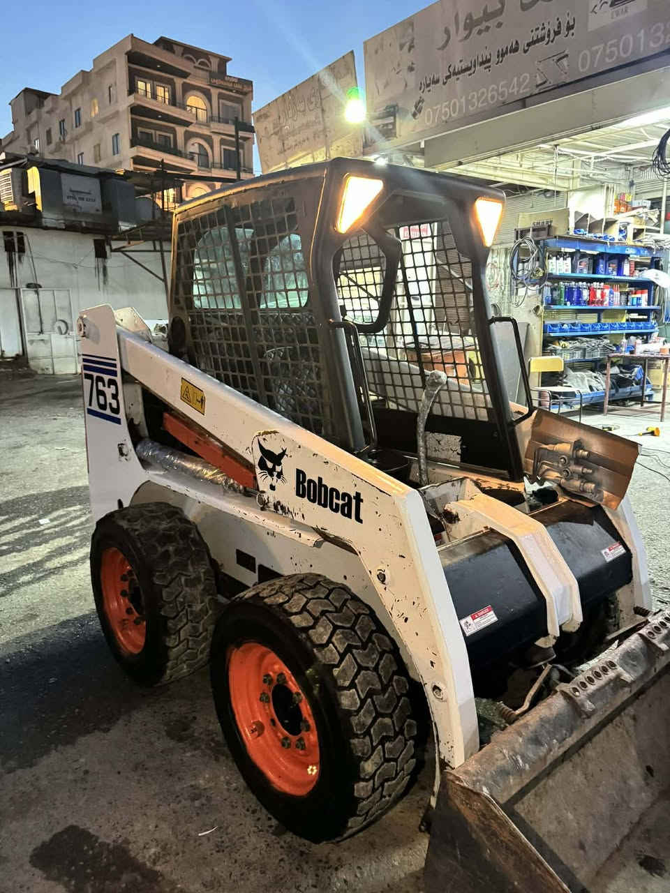 شفل حجم 763 مؤ ديل 2003 بدون صبوخ كا را با يا ت محرك مزخا ت كل بشرت محرك 130كل بشرت بدون رقم مكا ن سلئمانى ***********
