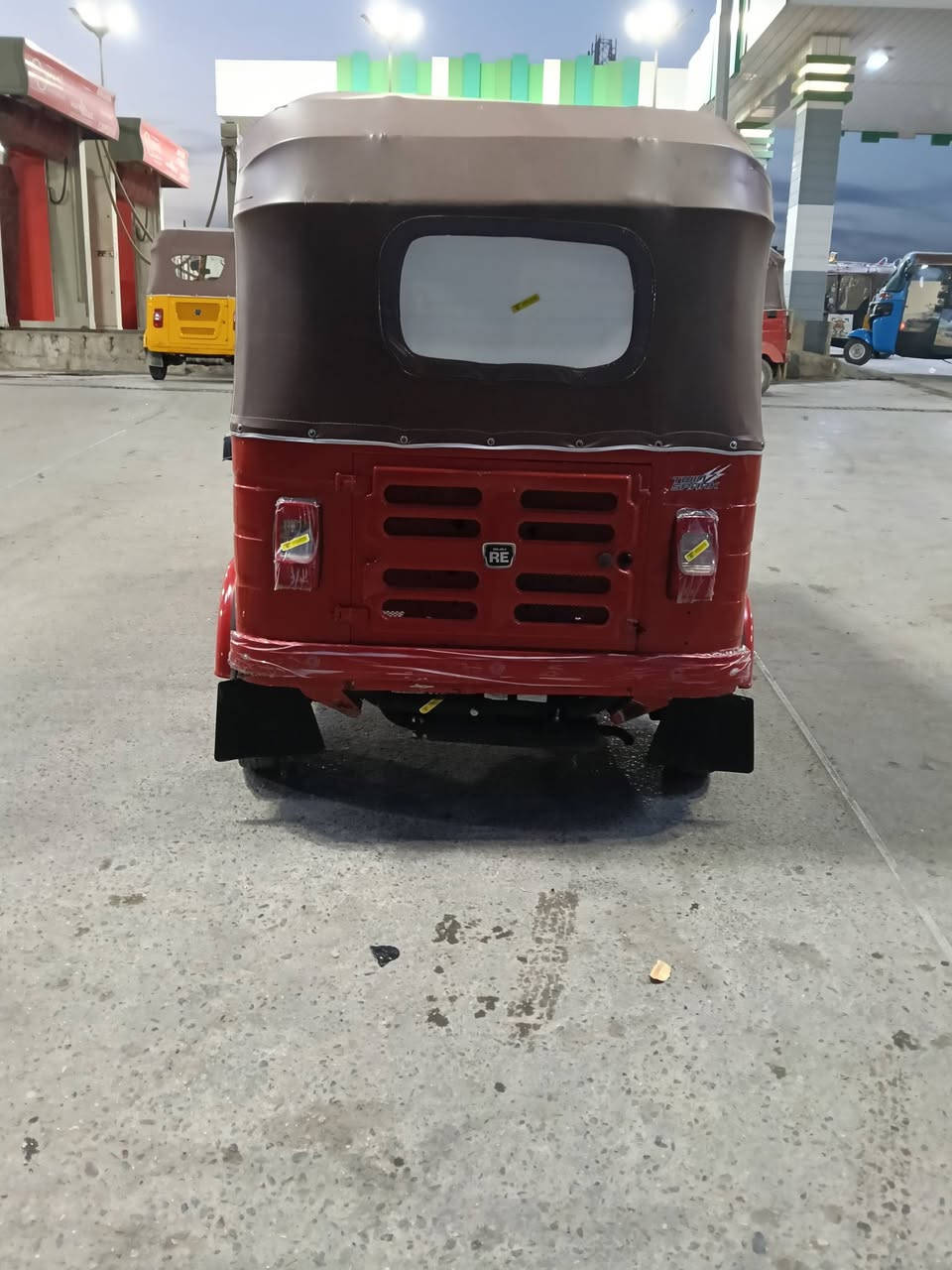 السلام عليكم 18رقم وسنويه بدون صبغ 
الاستفار ***********
