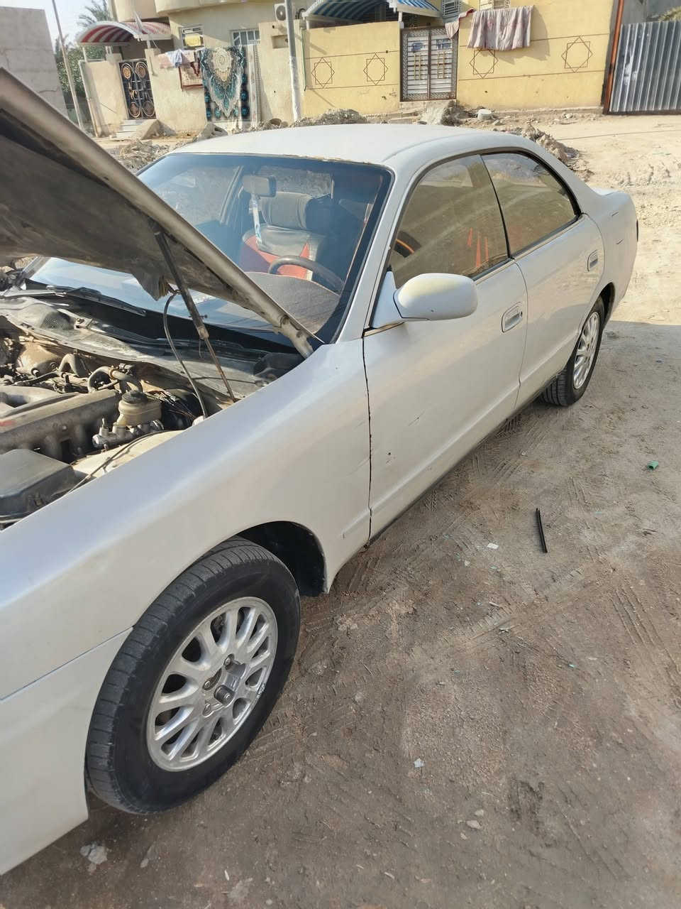 شيزر نفخ مديل 2000 مكينه 2ونص   سنوية 2029  كفالة نقل وگص سياره جهازه بس عايزه صبغه راعيه ايريد مدوار  بصره شط العرب   *********** السعرــ45 مجال كلش قليل
