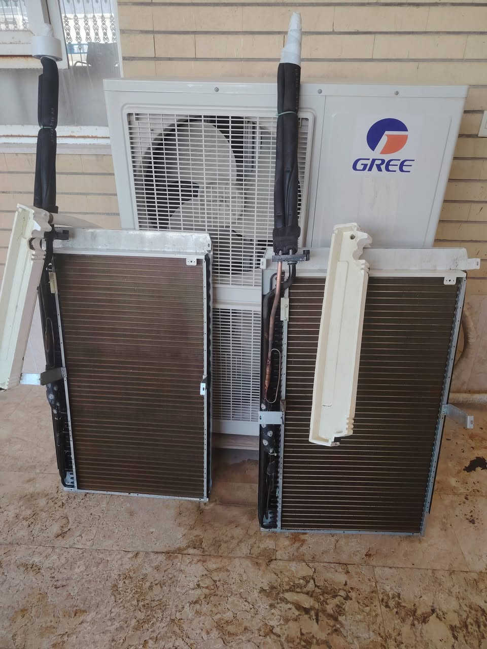 فتح ونصب اجهزة التبريد
صيانه عامه 
غسل السبالت
شحن غاز R410.....R22
للتواصل الاتصال على الرقم التالي
***********
