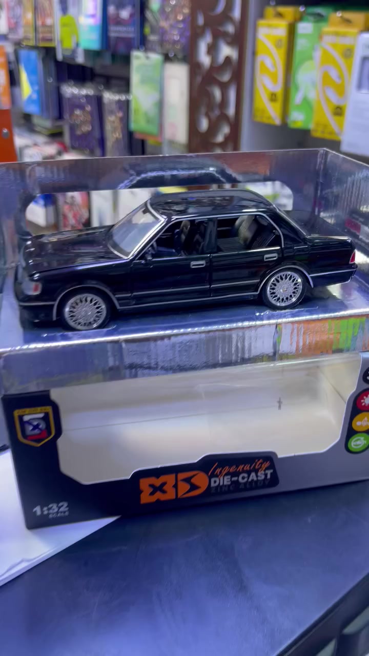 متوفر كراون نموذج مصغرى حديد 
تفاصيل كامل فتح جميع الابواب +اضائه
السعر 20 الف 
توصيل 3 الاف جميع المحافظات
للحجز مراسله وتساب
***********
