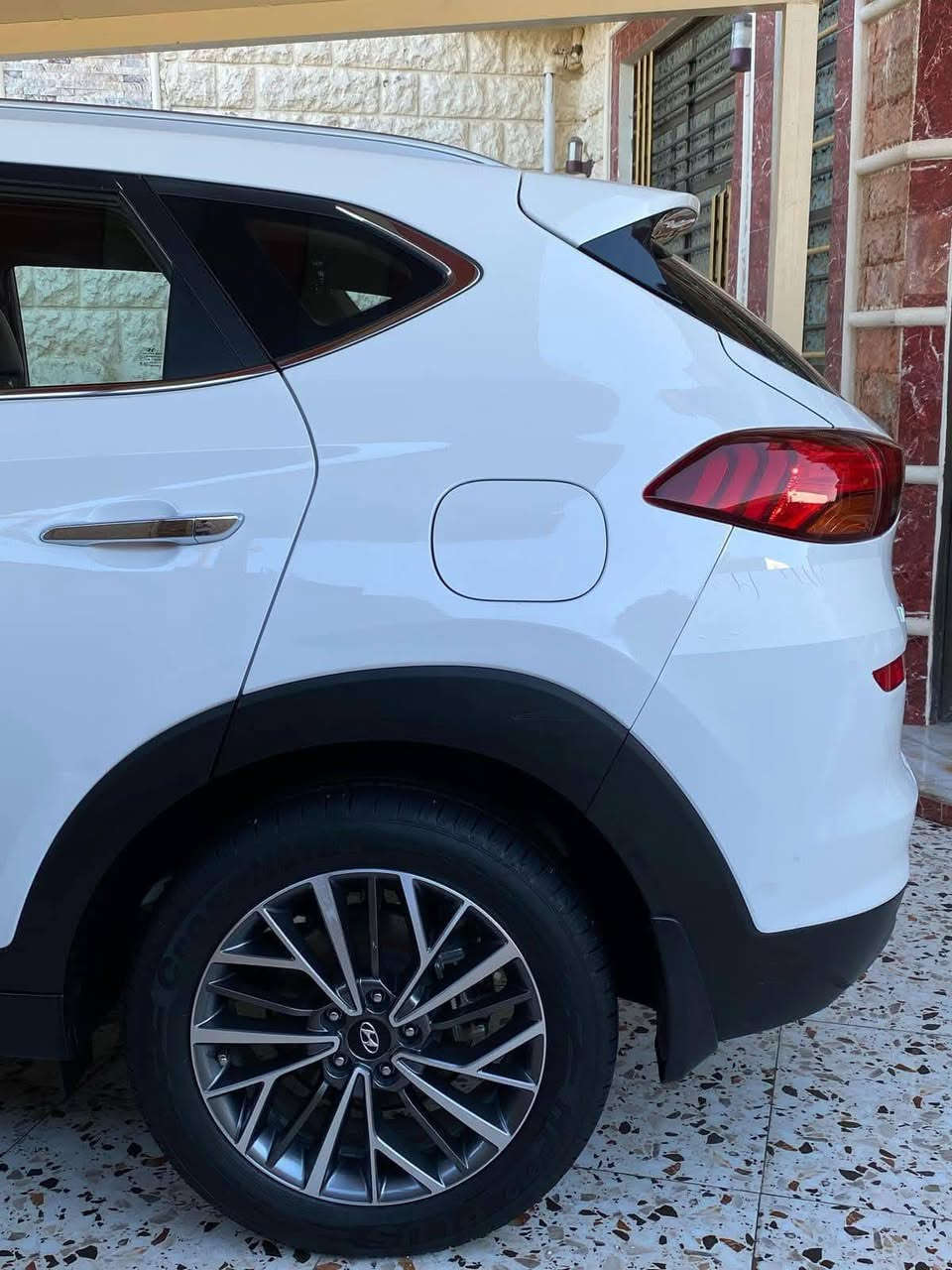 آللهم صلي على محمد وال محمد
السلام عليكم 
توكسان 2019
كوري الاصلي شركه كلصاد ماشيه 80محرك 200دوش 
رقم  سليمانيه سنويه مجدد 2030 بسمي تحويل شوكت ميعجبك 
سياره مكفولا من صبغ وتبديل وبأرد حته الدعاميات سونار جديد 
بالمنشور مواصفات 1/1عدا بانوراما 
تشغيل بصمة بيبان بصمة 
كشن جلد شحن لاسلكي تبريد داخل الچكمچه 3وضعيات قياده 
نورمل/سبورت/ايكو
شاشه يدعم كاربو بلاي 
اريل نفكيشن بگ لايت شمعه لد امامي ويل19يدات نيكل ترحيب بيبان +ترحيب مري +بصمتين مع السيارة اسبير وضع شركه مانازل العده والغراض كله وياه دواخل بيبان ودوسات مغلف ببي ايف حماي تخم تايرت جديد صدر 2 وضع شركه اترايك   صفر  مانازل بردا داخل صندوق 📦 
مكان السيآره كركوك قضاء داقوق 
السعر203بيها مجال قليل***********
