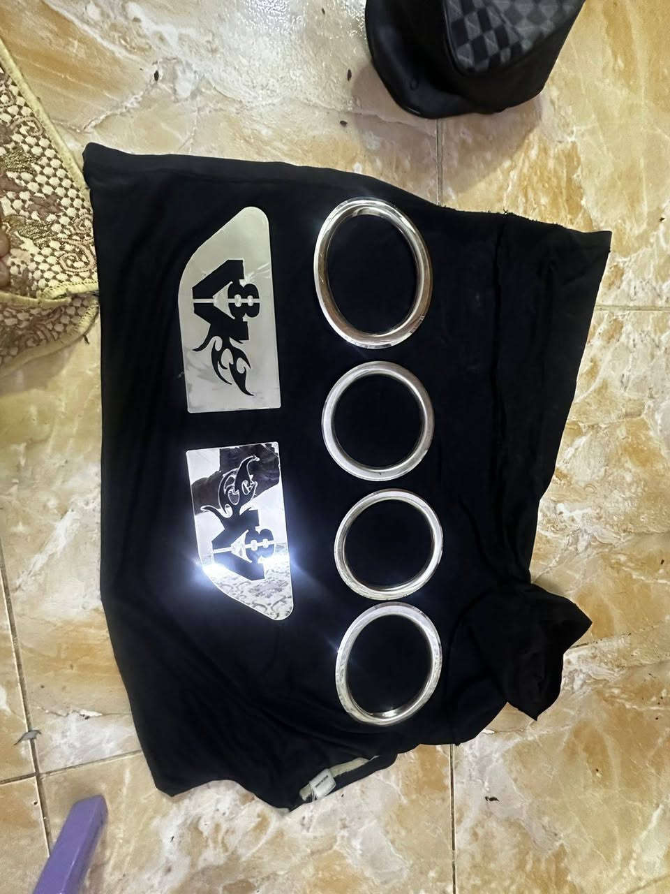 السلام عليكم غراض سكانيا اصليات للبيع مكان بغداد
***********
