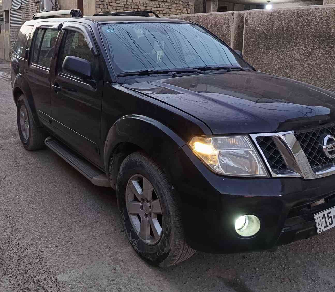 السلام عليكم نيسان ڤاڤندر موديل 12 سيارة جديدة رقم دولي باسمي السيارة محرك كير حدادية كهربائيات كلشي جديد ونضيف كاملة من كلشي اي نقص مابيها جان بيها جراد صبغناها فقط للجمالية السعر 80 ورقه للبيع او امراوس للاستفسار على الواتساب او اتصال ***********
