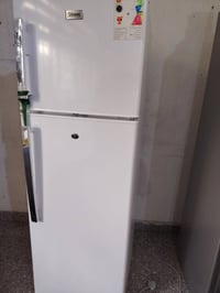 ثلاجة جيبسون • مستعملة ٨٠٪ • نظيفة