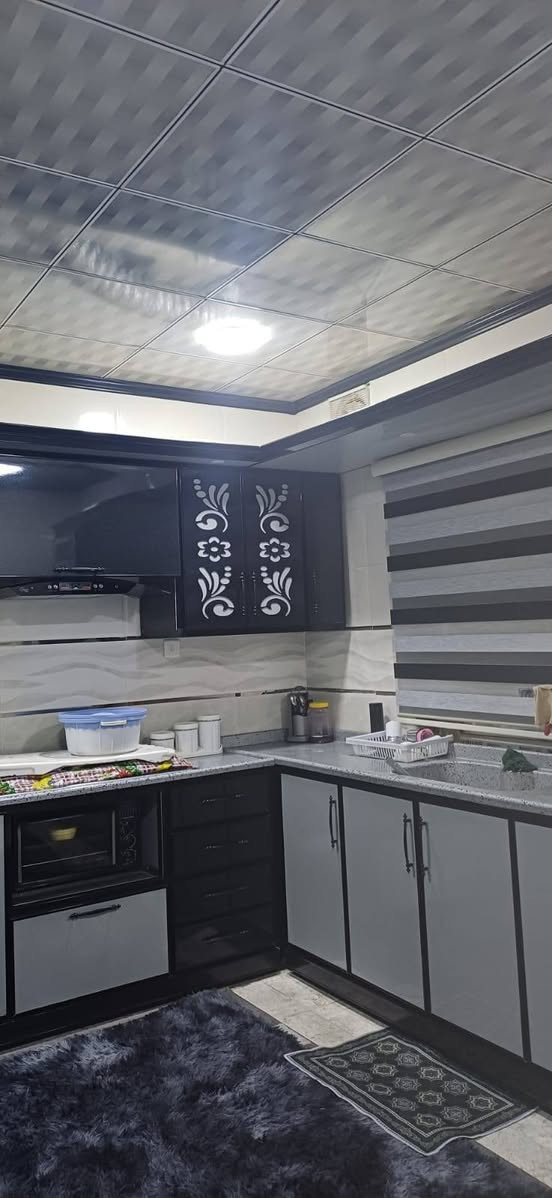 دار حديث للبيع في حي الاخاء ٢٠٠م واجهه١٠ طابق ونص ملك صرف قريب من جامع الصادقين يتكون من
ط١/غرفتين نوم وهول واستقبال ومطبخ وصحيات داخل وخارج ومنور حرف L
ط٢/ثلاث غرف نوم وهول وسطحين ناصي وسطح عالي
للإستفسار الاتصال بالأرقام التاليه حصرا من الساعه١١ صباحا حتى الساعه ١١ مساءا
***********
***********
