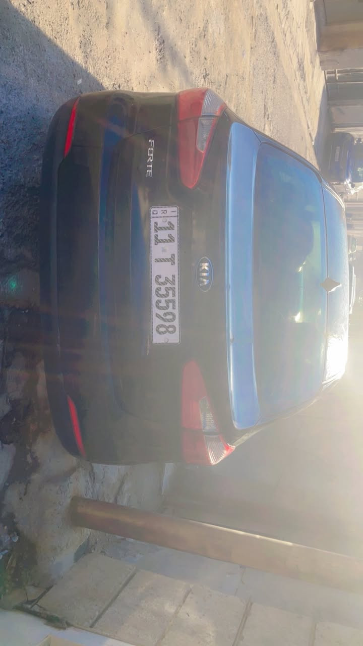 السلام عليكم كيا فورتي وارد امريكي 2016  سياره ابسمي  جاهزه مابيه نقص  السياره حادثه  جاملغ  الايسر وبيه رش باب وبيه  بارد  عارضه  95  مكاني المشتل   للستفسار ***********
