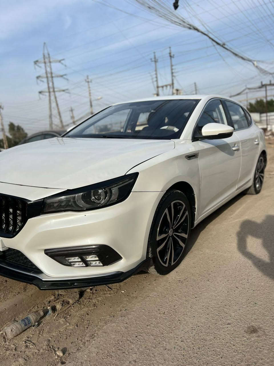 سلام عليكم ..
MG6 تروف اعلى فئة موديل 22
فول مواصفات بصمة ابواب + بصمة تشغيل
تبريد قطعتين
فتحة 
داخل لونين بلاد 
السيارة جديدة .....للمراوس بتكسي  ..مكاني بغداد حي الجهاد ..متواجد خاص


**إذا كنت صاحب هذا الإعلان وتريد حذفه لأي سبب، رجاءا أرسل رسالة إلى الدعم الفني**