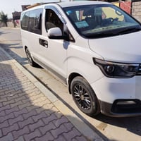 للبيع سياره ستاركس 2020 محرك مفتوح مكفوله كفاله عامه مصفره هيه وغرامات...