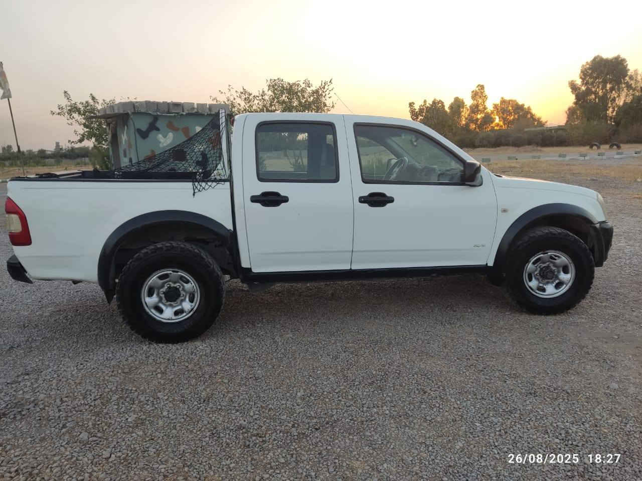 شؤفرليت 2005 يه ك پارچه سبوخ ده بل ئه كسل  ئيش ئه كات بي ده عموو ليدراو چوار تايه ي تازه  مالي مه ده ني به شه رت  45 معامه له ئي من نيه تيل بو خاوه ني بكه ن *********** رانية, السليمانية
