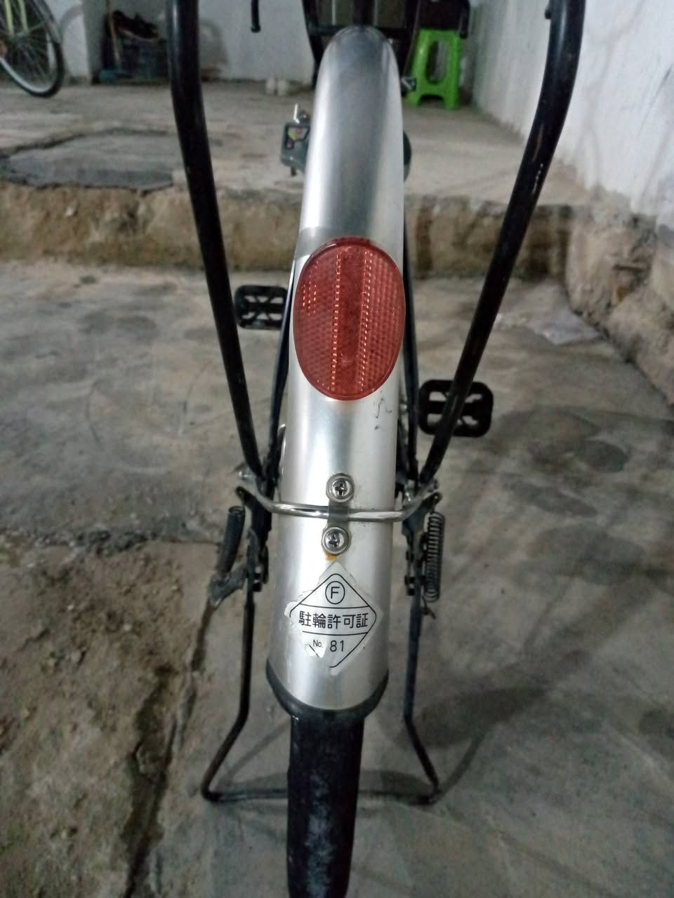 السلام عليكم
بايسكل ياباني حجم 26 مال حاوية نضيف بايسكل كامل مابي لو نقص واحد تأيرات واجوابة مبدلة جديده بريكات بلمكان البايسكل جديد مابي اي نقص طاقة خرطوم شغالة قفل اصلي 
شراي اتصل على الرقم *********** بي واتساب 
أو خاص
