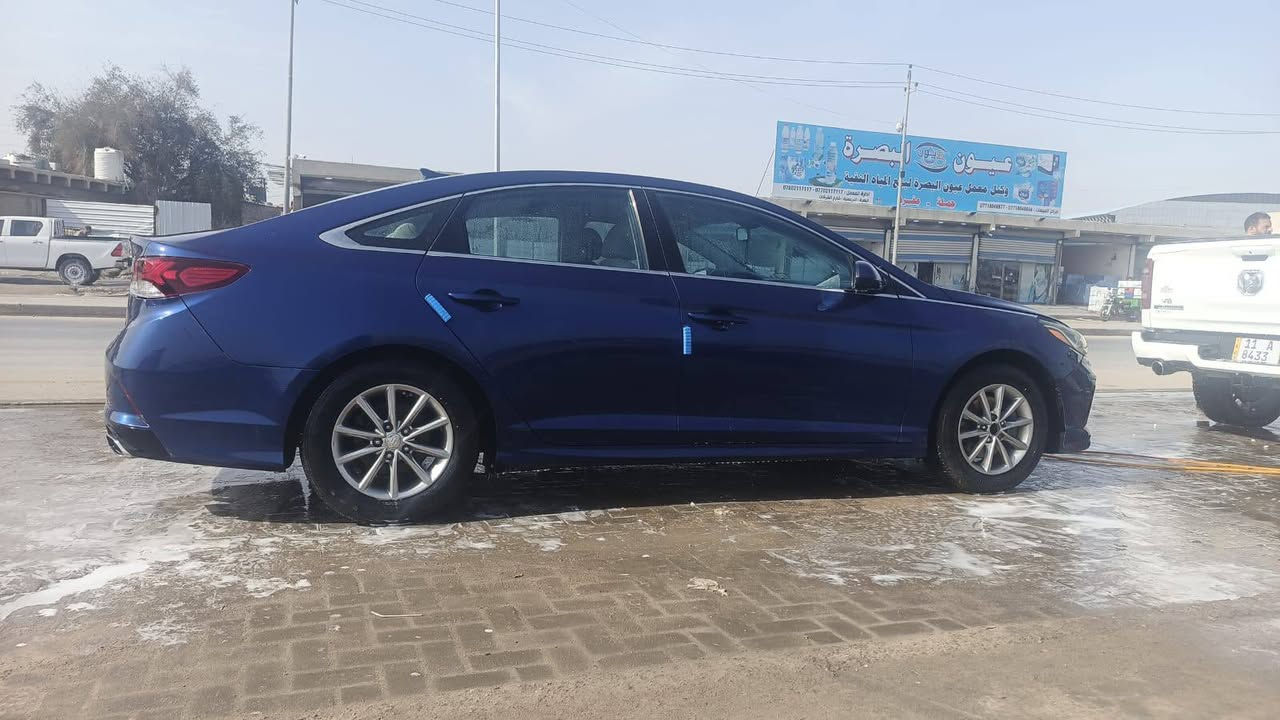 هيونداي سوناتا ٢٠١٨
وارد أمريكي أحدثها جاملغ أمامي عكس السابق
رقم بصرة إنكليزي سعر١٣٥$
‏‪***********‬‏
