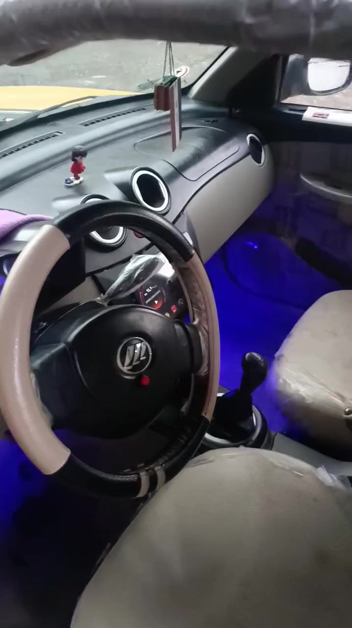 ليفان مستر بين تكسي للبيع رقم بغداد انكليزي سنوية 2030شرعي بل موصل شرط التحويل هيه0غرامات0
السعر 38او بيه مجال بسيط معارض هم عارض  التواصل على الخاص مفتوح


**إذا كنت صاحب هذا الإعلان وتريد حذفه لأي سبب، رجاءا أرسل رسالة إلى الدعم الفني**