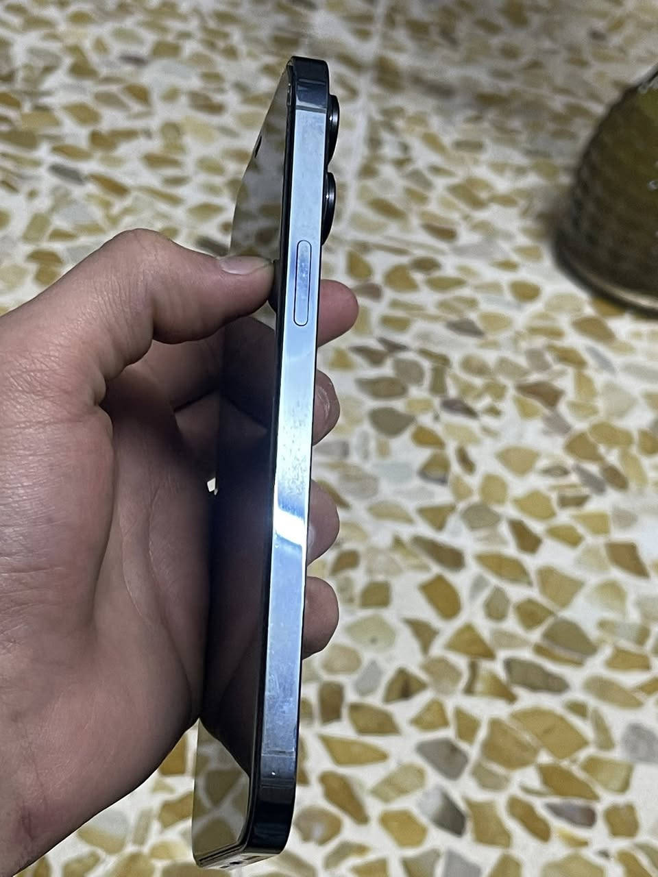 السلام عليكم آيفون 12 Pro Max
ذاكره 128 

نموذج M 

تك سيم

بطاريه 78 
شرط قطاره بالشحن

جهاز نورمال لوك احلا من الصور 

وضع شركه شرط مامفتوح 

تفحص وين متريد 

السعر 475 الف وبي مجال لطيبين


**إذا كنت صاحب هذا الإعلان وتريد حذفه لأي سبب، رجاءا أرسل رسالة إلى الدعم الفني**