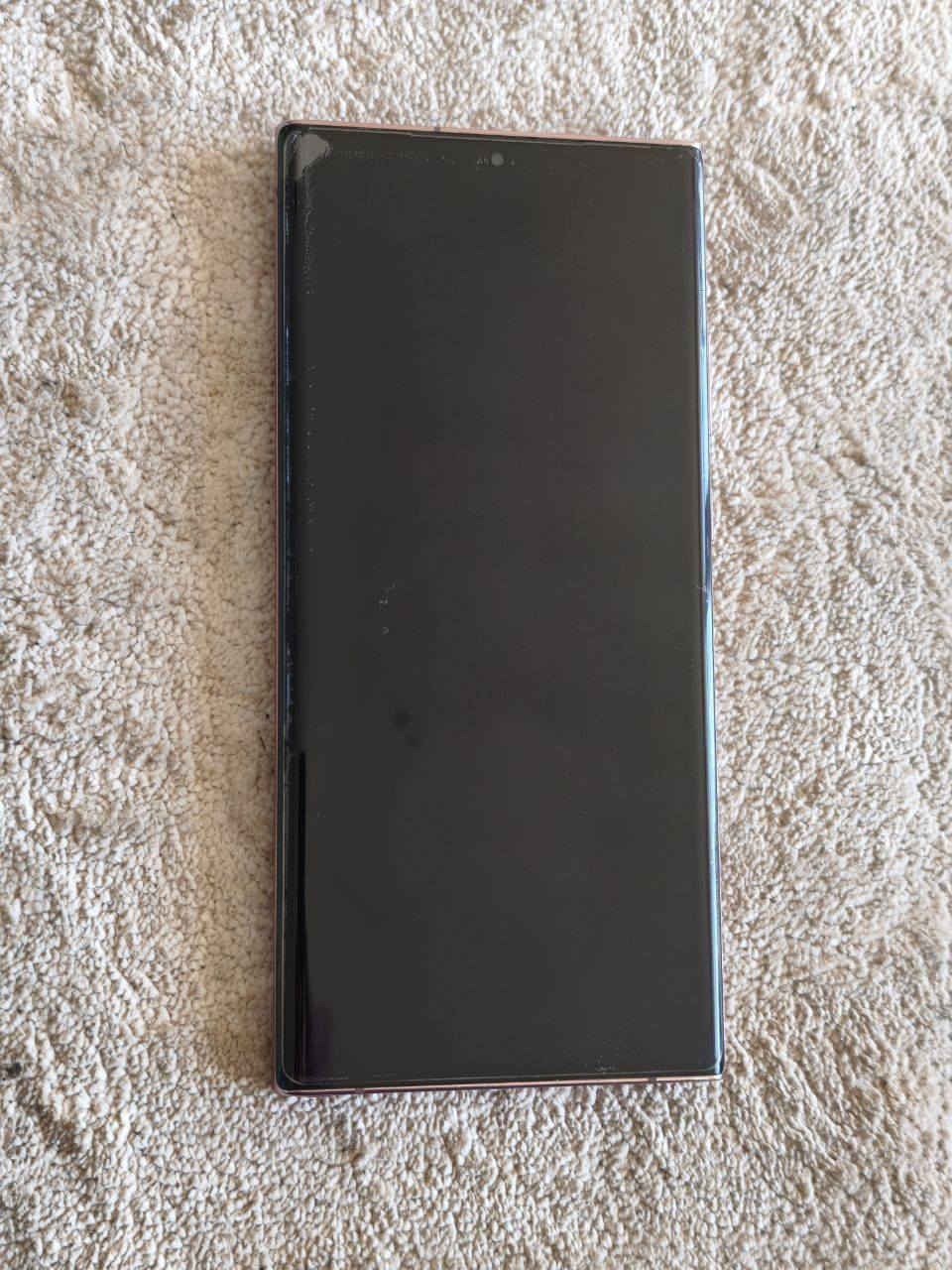 السلام عليكم
نوت 20 الترا النسخة اليابانية
 نظيف حيل معالج سناب دراكون 
كامرة خلفية 108 زوم 50
ذاكرة 256 عشوائية 12
ببجي 90 فريم. شاشة 120 هيرتز
الجهاز مفتوح الظهر بس ما مبدل شي 
( الظهر انفتح بسبب حرارة الجو حسب كلام راعيو) 
بيه ضربة بالشاشة ما مأثرة علي 
صار استخدام اكثر من سنة ما تغيرت 
كلو شغال 
السعر 395وبيه مجال 
 اتصل ***********
