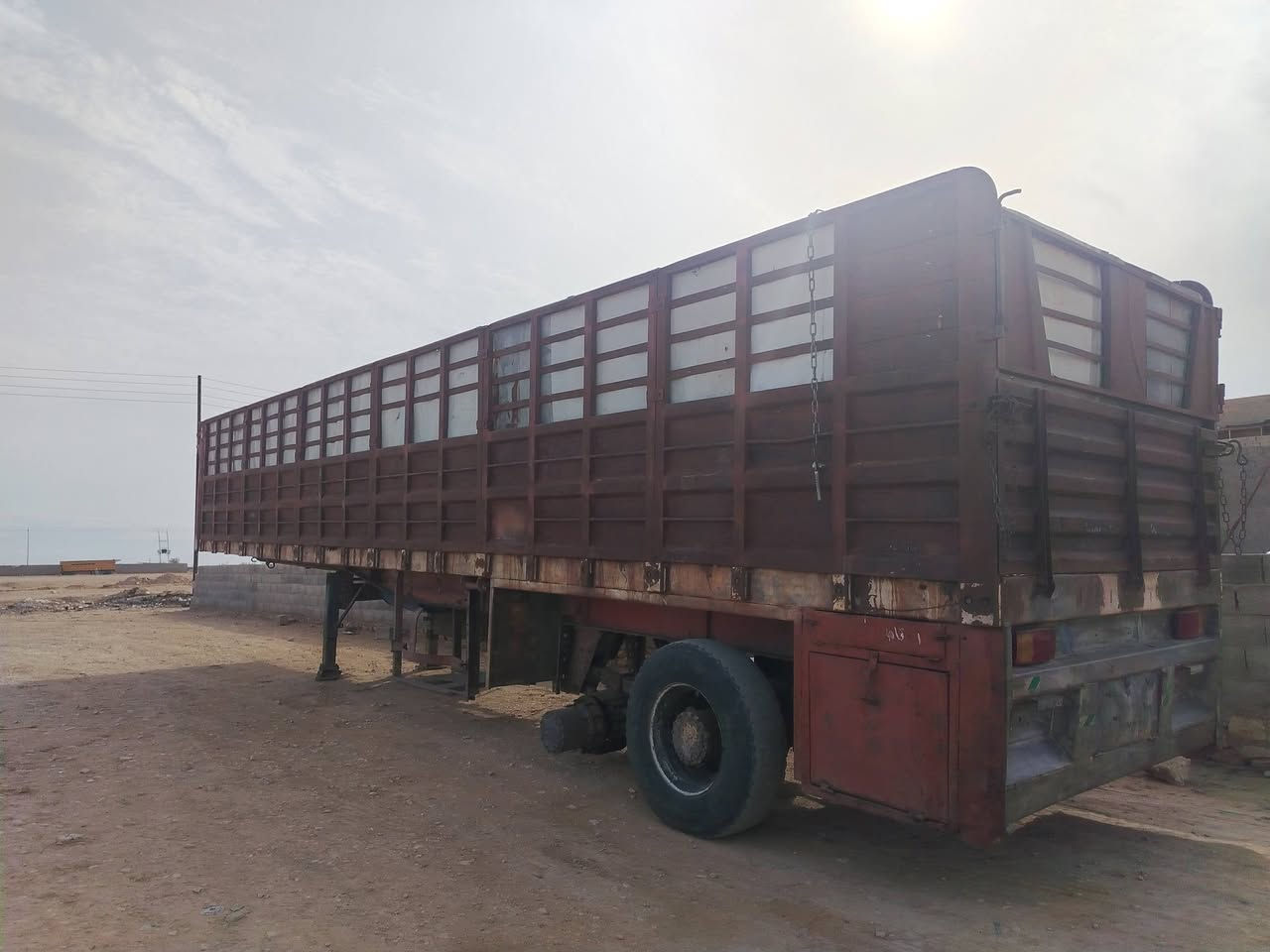 سلام عليكم عربانه جناب للبيع بدون تاير ويل دناكير برينه 22ونص طول 50+12 وباقي لستفسار عله رقم ***********. ***********
