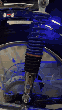 سلام عليكم أربعه كير لبيع مديل 24 أوراق اصولي اصولي وكيل لعارضي دراجه  من شغل لبيت جديده نضافتها كدامكم مايحتاج اسوالف عنها السعر مليون وبيها مجال قليل الشراي يجي خاص أو ينتصل وهاذه رقمي ***********
