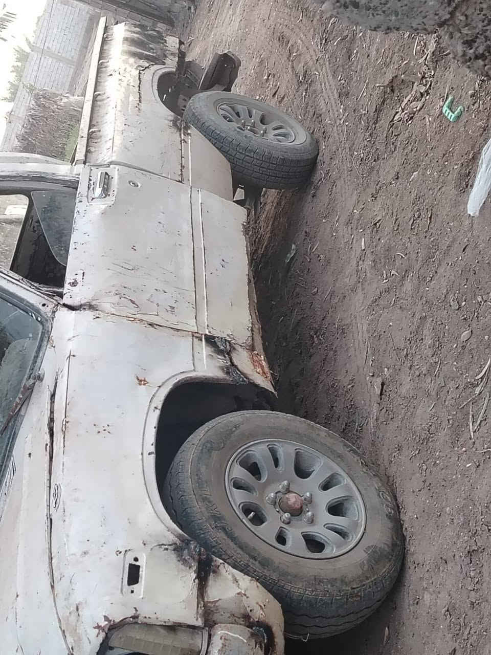 السلام عليكم بيكم للبيع موديل 80
كير محرك جديد مجفت جديد
باتري جديد
دينمو جديد
سلف جديد
تخم تايرات جديد
عيب بيه بس كشر فقط 
استفسار ***********
مكان بغداد ابو غريب
