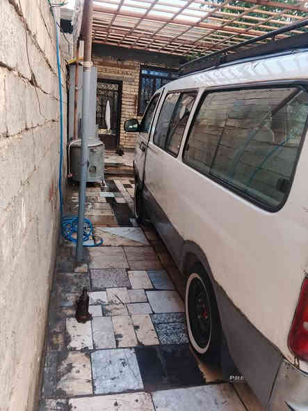 السلام عليكم 
كيا بريجو 1996
باسمي سياره رقم انكَليزي هزه جديده 
كير ومحرك واكسل مكفولات بس بم بيه خربطه 
سعر : 45
بغداد : بياع الشرطه الرابعه سويب 
رقم الهاتف : ‏‪***********‬‏
