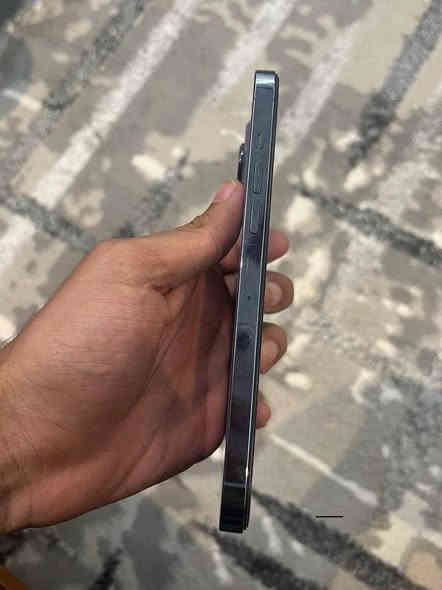 السلام عليكم 
جهاز ايفون 13 برو ماكس
لون بحري
ذاكره 256
بطارية 84
مبدل شاشه نوعيه جيده
ما بيه اي شخط
كلشي شغال
*********** - ***********
السعر 550
مكاني بغداد الزعفرانية
