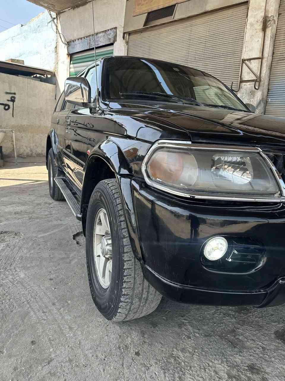 السلام عليكم ورحمة الله وبركاته 
مسبوشي باجيرو
2001
رقم كربلاء الماني 
سياره بدون حادث  
محرك 3000
كير  كفاله 
لوكير شغال 
سلايت طكتين (فتحه سقف) 
منضومه زنون جديده 
تبريد ثلج قطعتين
حداديه جاهزه
شاشة لمس 
كامره خلفيه 
تخم تاير جديد 
كشنات جلد 
السياره نضيفه وبلعافيه الي ياخذه 
مكاني كربلاء 
السعر 77
***********
