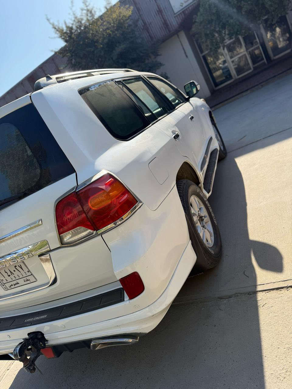 السلام عليكم لاند كروز 2011فول موصفات السياره بيه جفيه كير مكينه حداديه تبريد جاهزه من كلشي رقم بغداد مداور ثاني يوم سعر235 وبيه مجال مكان سياره سماوه***********
