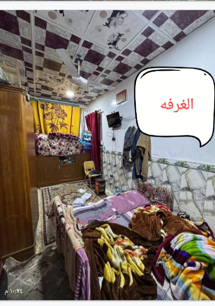 بيت ٥٠ متر ركن   صب كونكريت عالي عن الشارع  طابق ونص السعر ٦٥ مع المجال البسيط الرقم ***********
