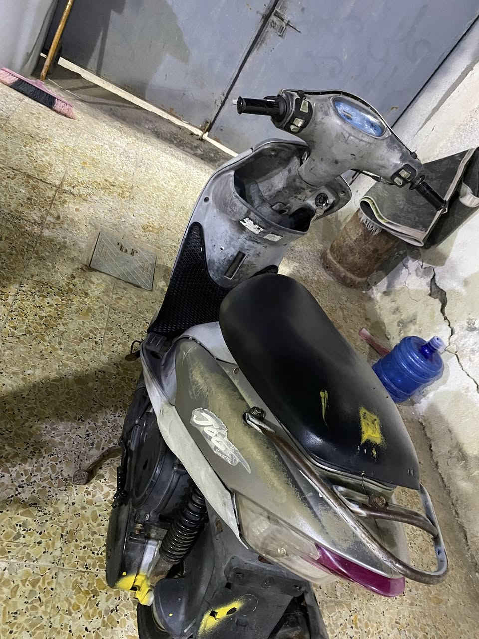 سلام عليكم دراجه ماكس منغولي للبيع دراجه عل فحص كفاله تجي تفحص وتشوف وتقتنع مكاني للديوانيه حي الجامعه شارع سوات الرقم ***********
