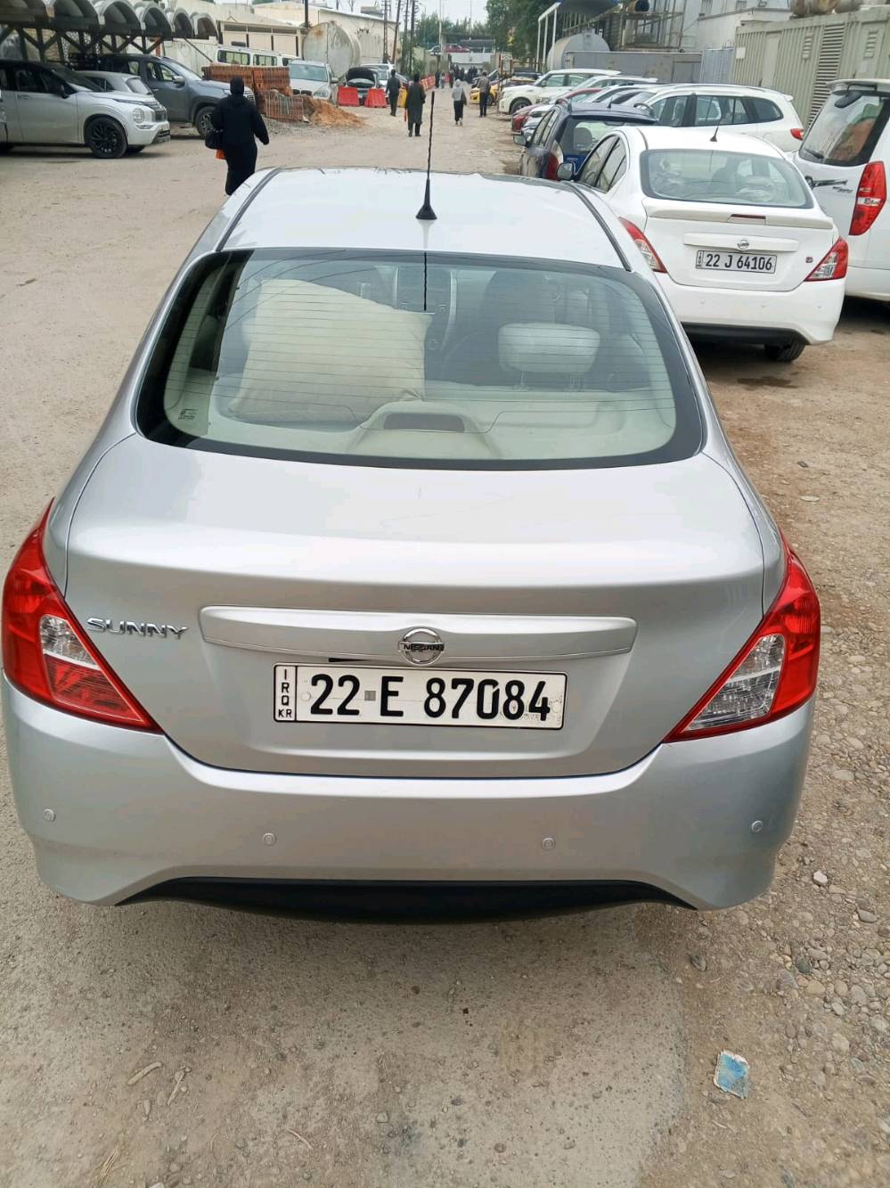 سلام عليكم  للبيع 
سني لون سلفر 2022 رقم اربيل
بيها قطع 1باب خلف سائق بارد موجوده صوره من قبل تصليح

دعاميه يراد له ماسكه فقط 

باقي مكفول  كير مكينه على بلاد ما ملعوب بيها 

بل عافيه على يشتري 
دهن وبانزين  سياره بسمي 
سعر 121 وبيها مجال
عنواني الأمين معلمين 
***********وتساب 
***********وليد