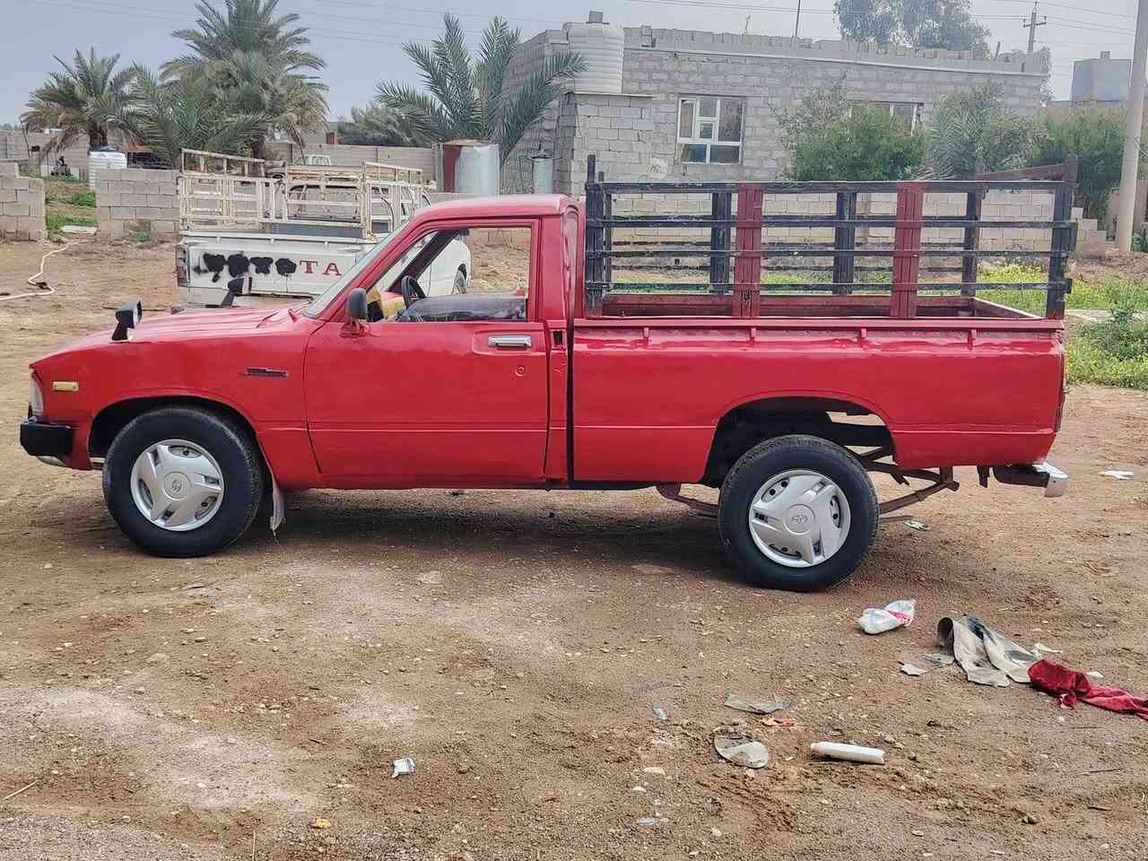 بيكم ٨٢ رقم ديالئ سنويه صاقطه ١٩  بيه قاصرين يعني بدون تحويل     فقط مكاتبه اتعهد دوله وعاشير  مكفوله من مكينه كير اكسل شرط كهرباياة شقاله شاصي بي تعمير دوشمه جديده بدون اخياس سياره جاهزه من الدعاميه ال دعاميعه السعر مليونين قفل جماعه المليون وسبعميه وخمسين اعتذر منكم قفلهه مليونين مكانهه ديالى الخالص ناحيه العضيم
***********
***********
