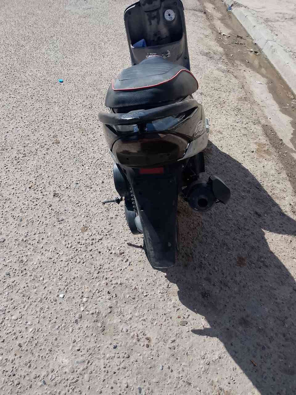 سلام عليكم ماكس البيع سعر 350 بيهة مجال شراي تصل مكان غزالية *********** ***********
