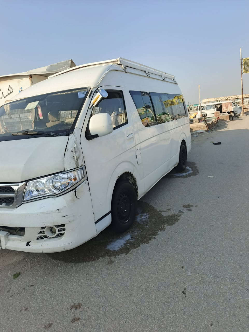 سلام عليكم سياره هايكر البيع مديل ٢٠١٤ تبريت خير من الله 
كير جديد حداديه جديده باب كهربائي رقم ميسان رقم *********** المكان الحيدرية خان النص
