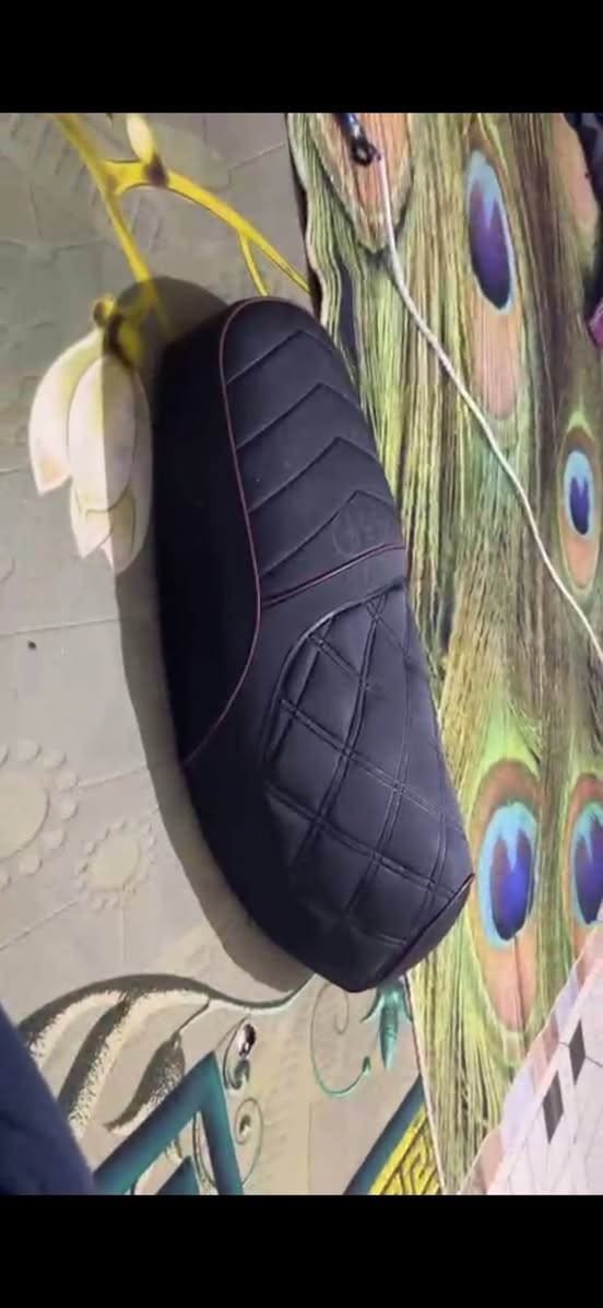 كشن ماكس اصلي تايواني  للبيع السعر خاص رقمي *********** يوجد توصيل
قبق فلاوين اصلي + تعلاوه دبل خلفي
