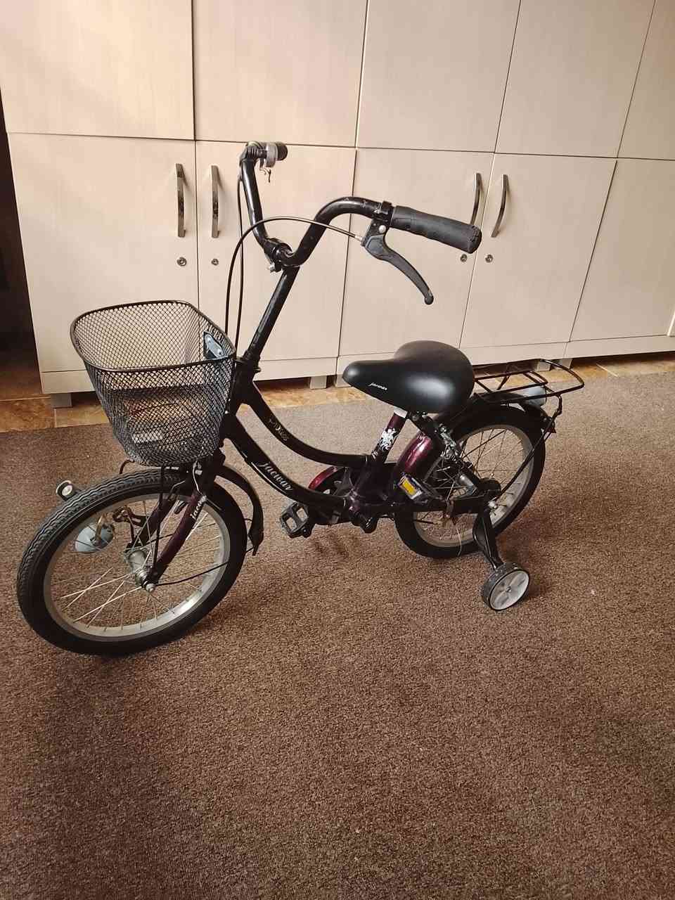 بايسكلات نظيفه أخو جديد عدد إثنين الواحد 60 بي مجال قليل


**إذا كنت صاحب هذا الإعلان وتريد حذفه لأي سبب، رجاءا أرسل رسالة إلى الدعم الفني**